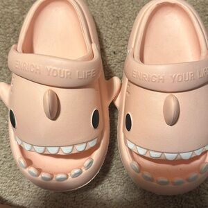 Shark croc
